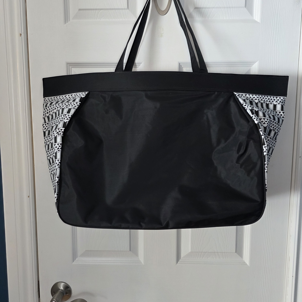 Estee Lauder Black and White Tote Bag - Picture 3 of 6